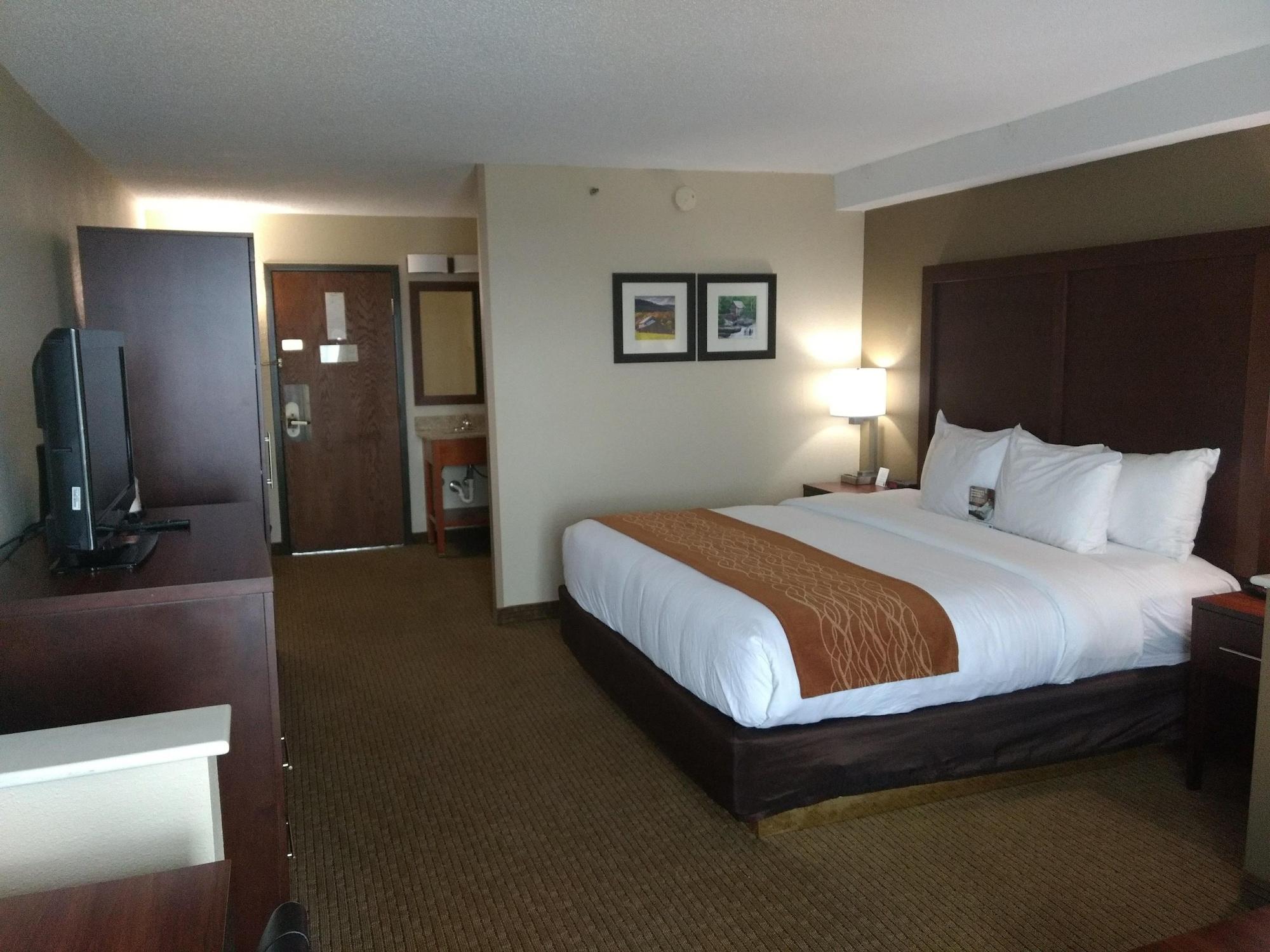 Comfort Inn & Suites Near Danville Mall Kültér fotó
