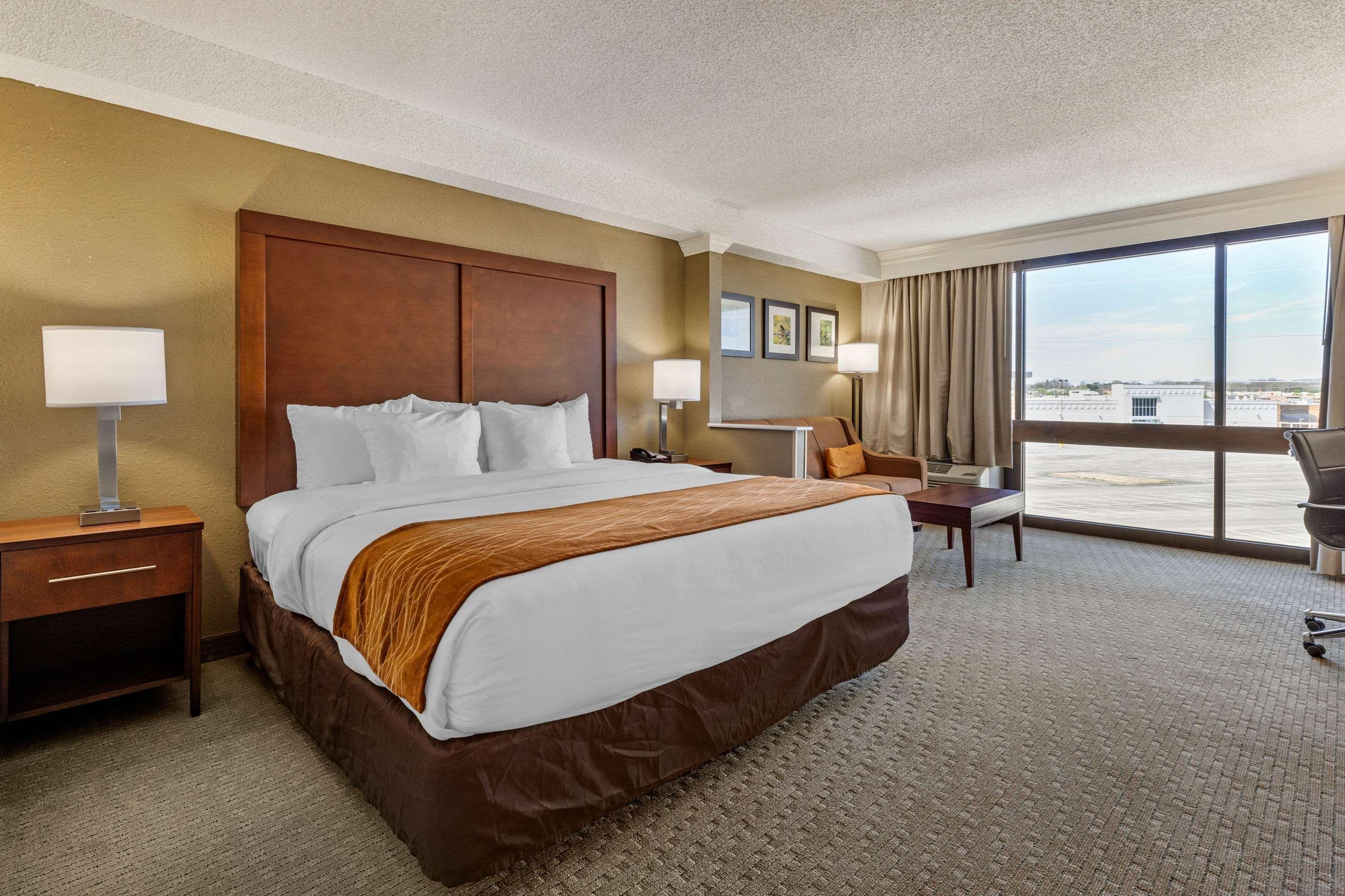 Comfort Inn & Suites Near Danville Mall Kültér fotó