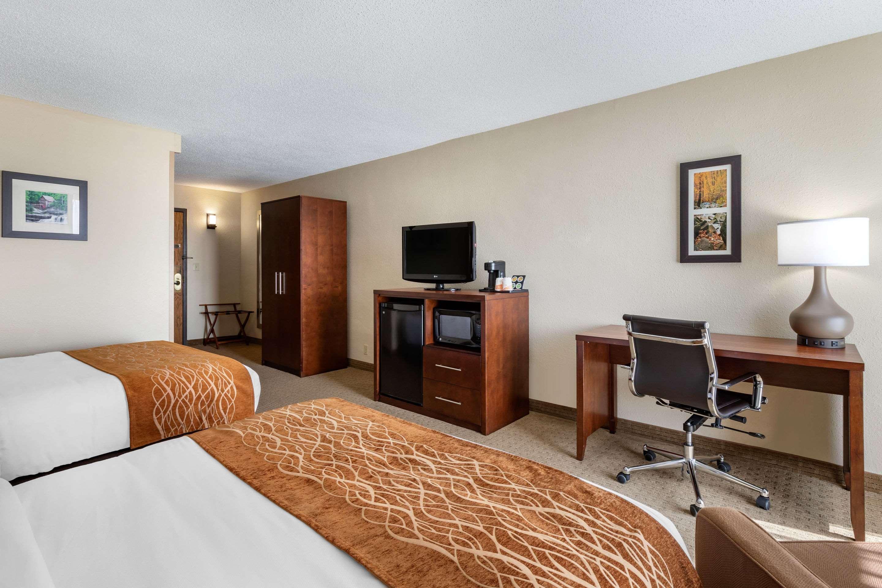 Comfort Inn & Suites Near Danville Mall Kültér fotó