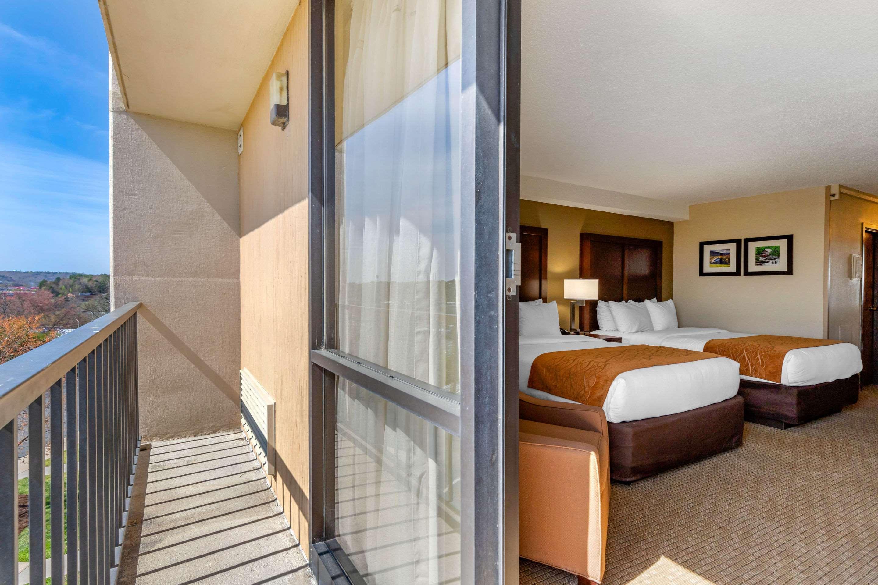 Comfort Inn & Suites Near Danville Mall Kültér fotó